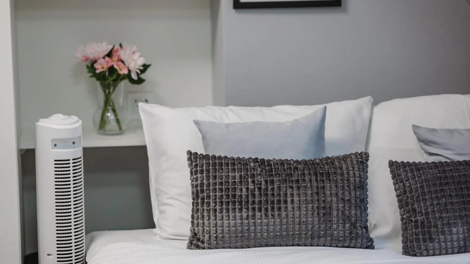 Wilda Chic Grey Apartment By Bookinghost Poznan