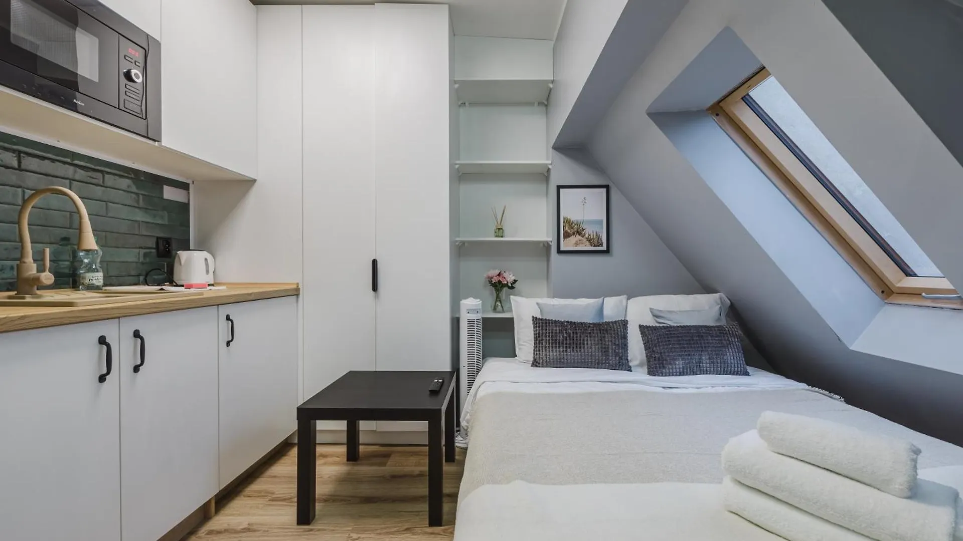 Wilda Chic Grey Apartment By Bookinghost Poznan